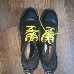 ✨SOLD✨Doc Martens 1460 Boots